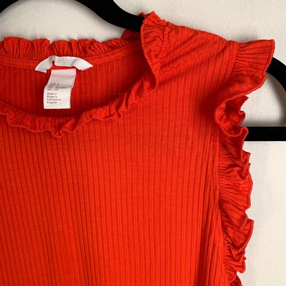 H&M Red Ruffle Neck Tank - Picture 3 of 5